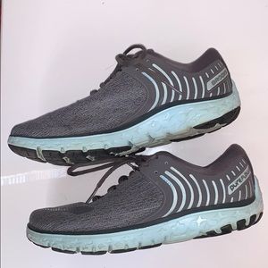 Brooks Pure Flow 6 Sneaker US8 Gray/blue